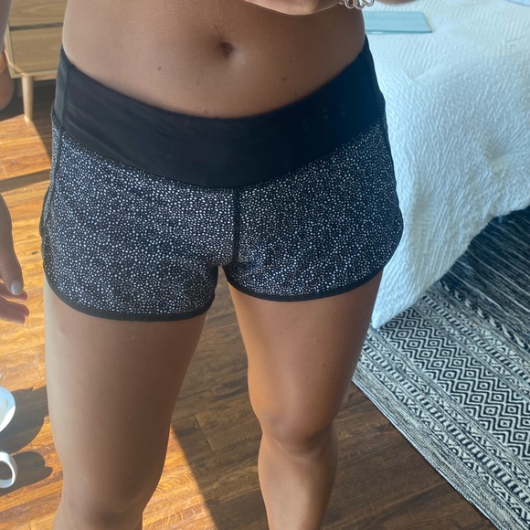 lululemon athletica Pants - Lululemon Speed Shorts
